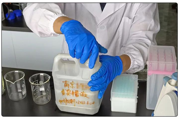 潔匠凈化·的凈工業(yè)除臭劑_切削液變質(zhì)、發(fā)臭，車間異味污染大，除臭劑該怎么選？