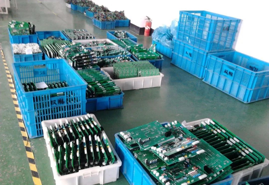 電子工業(yè)廢氣VOCs污染如何治理？的凈-異味控制劑還原綠色健康呼吸！.jpg